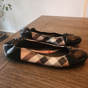 Burberry ballerina flats